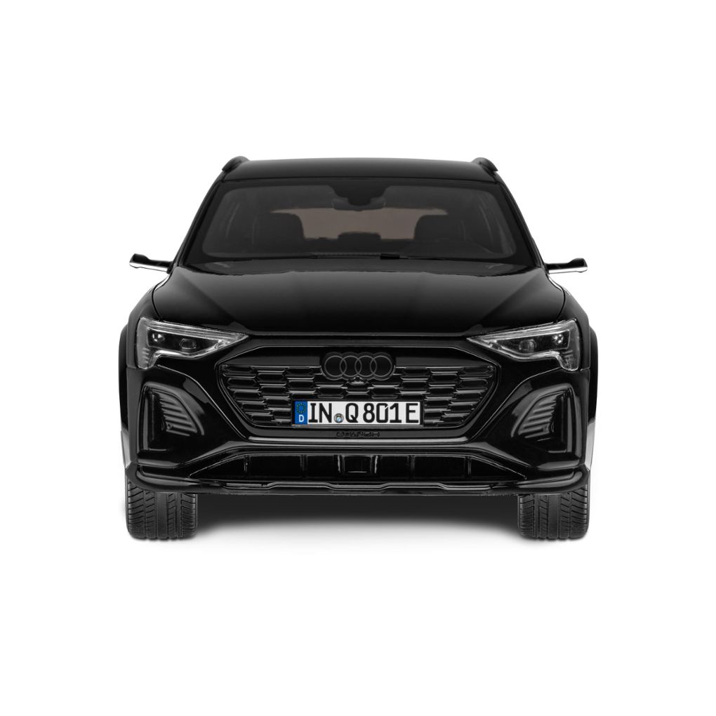 Audi Q8 e-tron, Mythosschwarz, 1:18