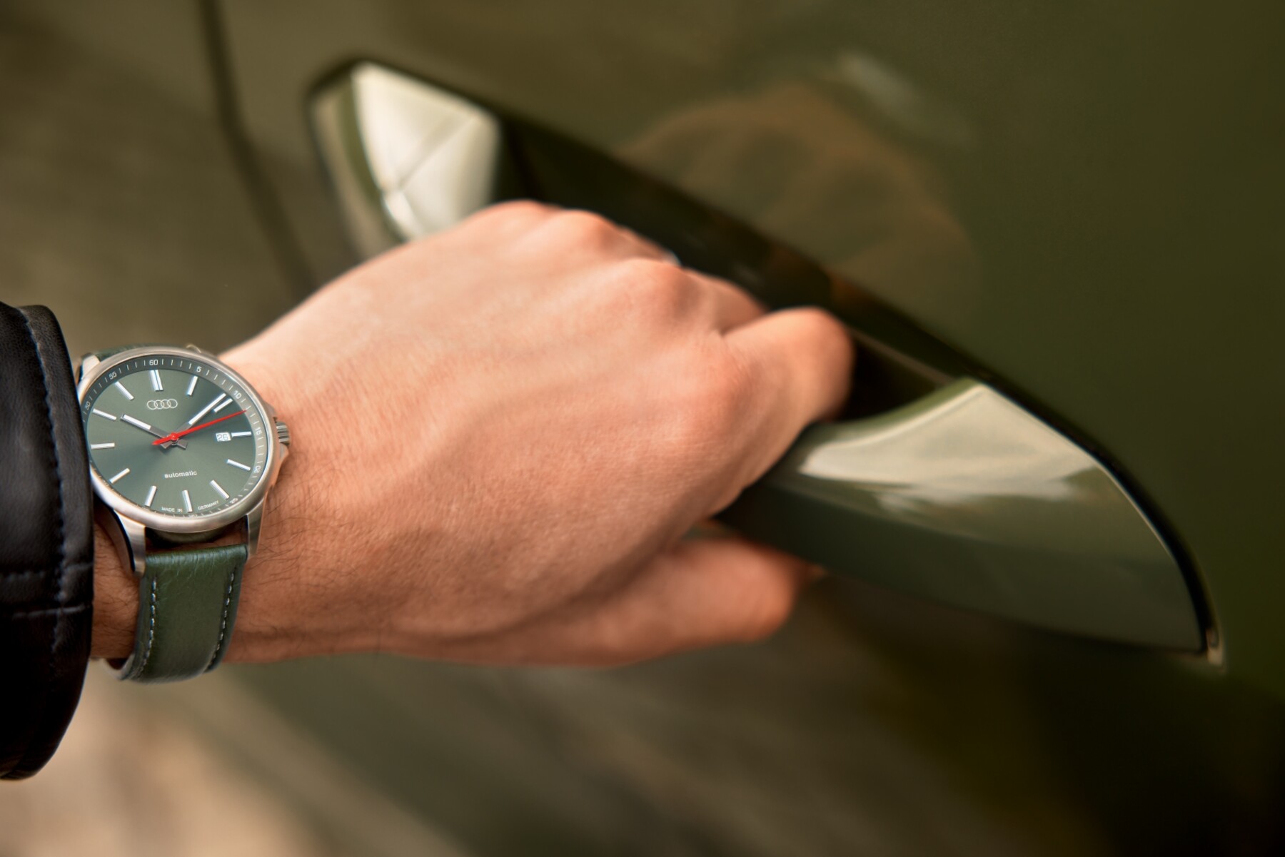 Audi Automatikuhr, silber/graugrün